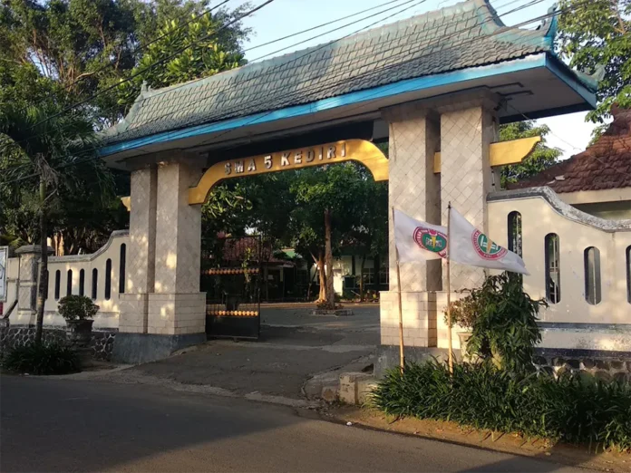 SMAN Taruna Brawijaya.
